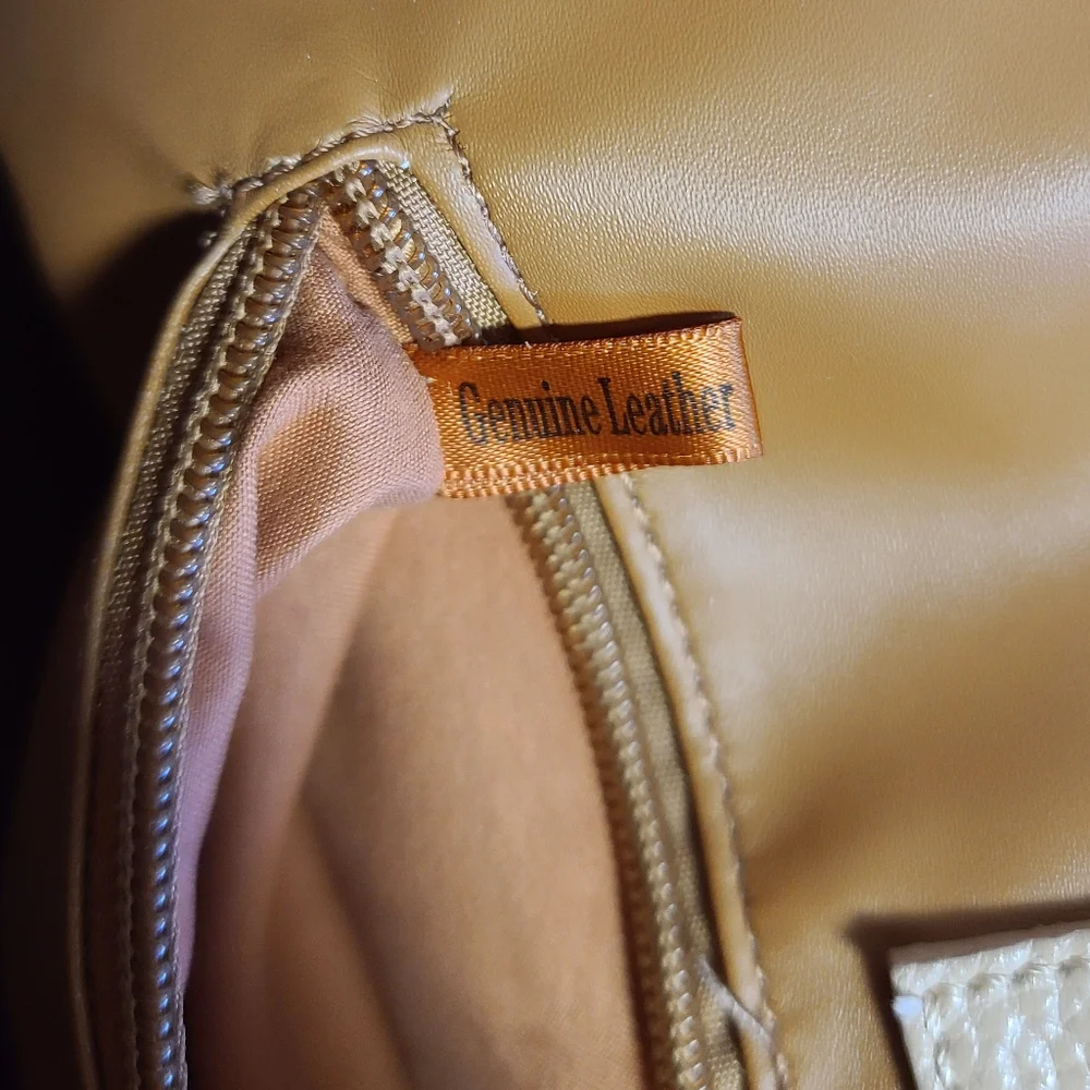 Laggo remy tote handbag